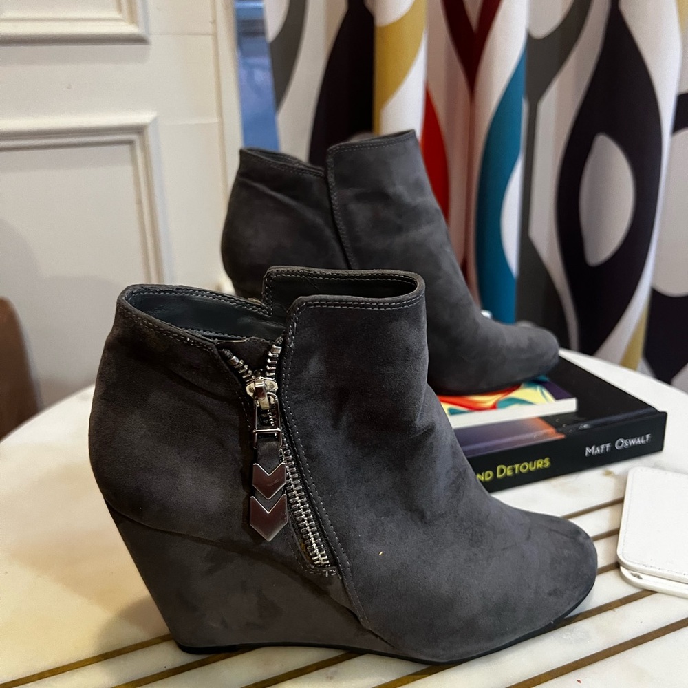 NWOB BCBG Booties